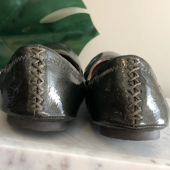 Lucky Brand Emmie Flat / Olive / Size 6 - Picture 4 of 4